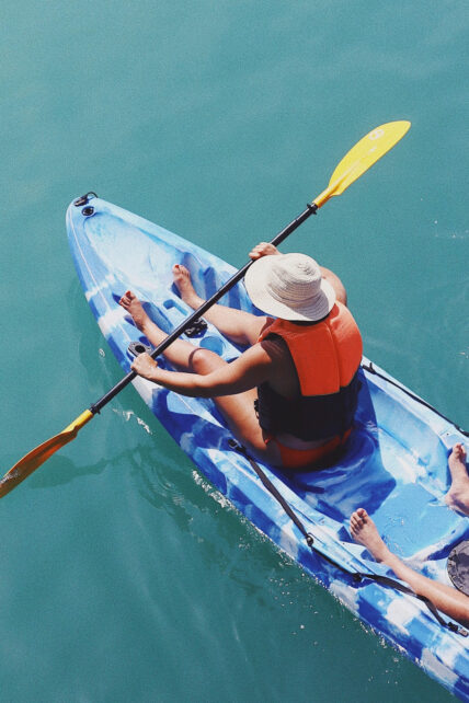 Two people in a kayak near Niagara's Finest Hotels in Niagara-on-the-Lake.