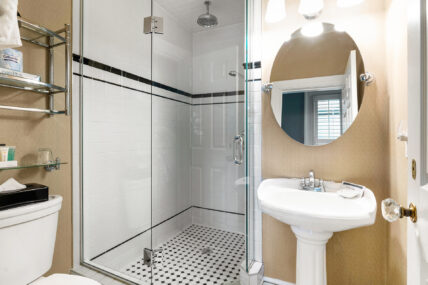 The bathroom in the Poppy Room at The Charles Hotel in Niagara-on-the-Lake.