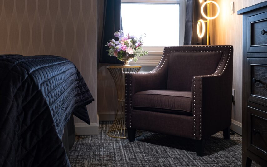 Standard Double Guestroom at Shaw Club Hotel in Niagara on the Lake