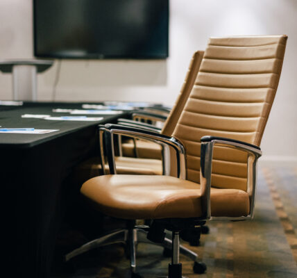 Chairs at a meeting table at the Shaw Club in Niagara-on-the-Lake.