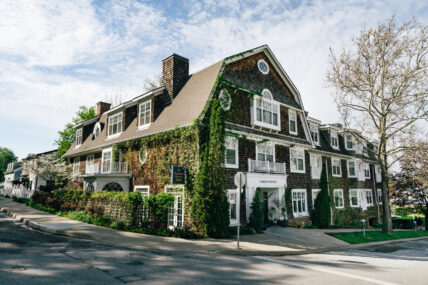 Harbour House Hotel, a boutique hotel in Niagara-on-the-Lake