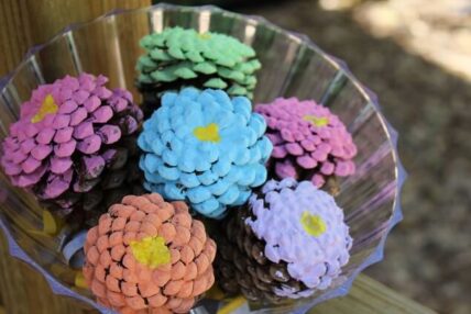 Colourful pine cones used as dining table centrepiece in Niagara-on-the-Lake.