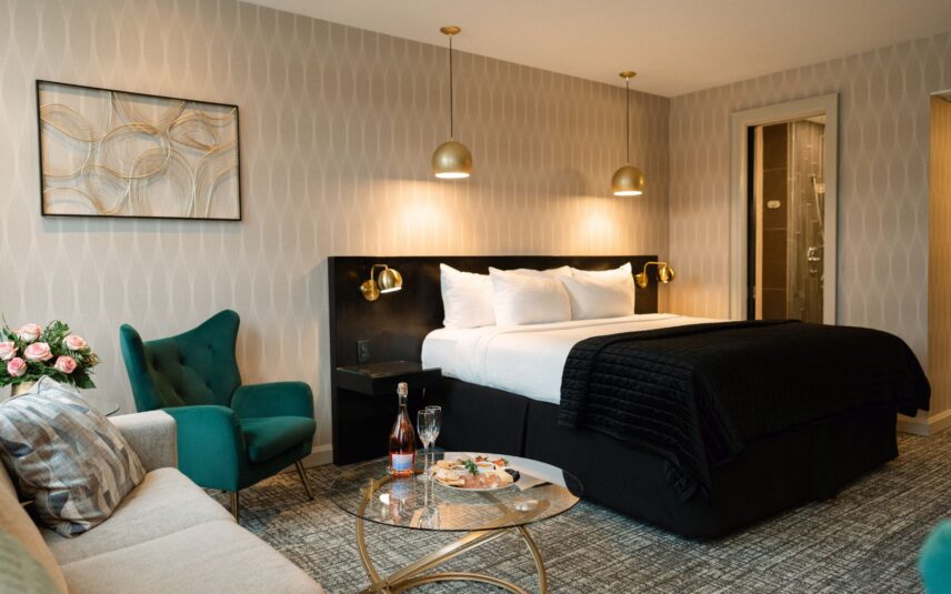 Holiday Sparkle Package at the Shaw Club Hotel in Niagara-on-the-Lake