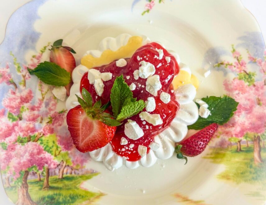 Summer Fruit Pavlova Recipe, the perfect summer time dessert